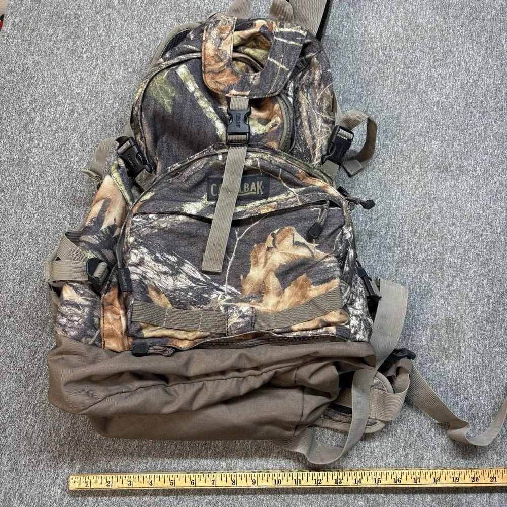 CamelBak The Commander Hunting Backpack Realtree Camo Large Hydration Pack 45L
